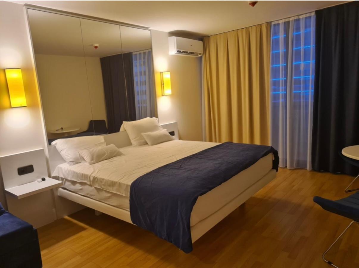 Orbi Sity Batumi !公寓 外观 照片